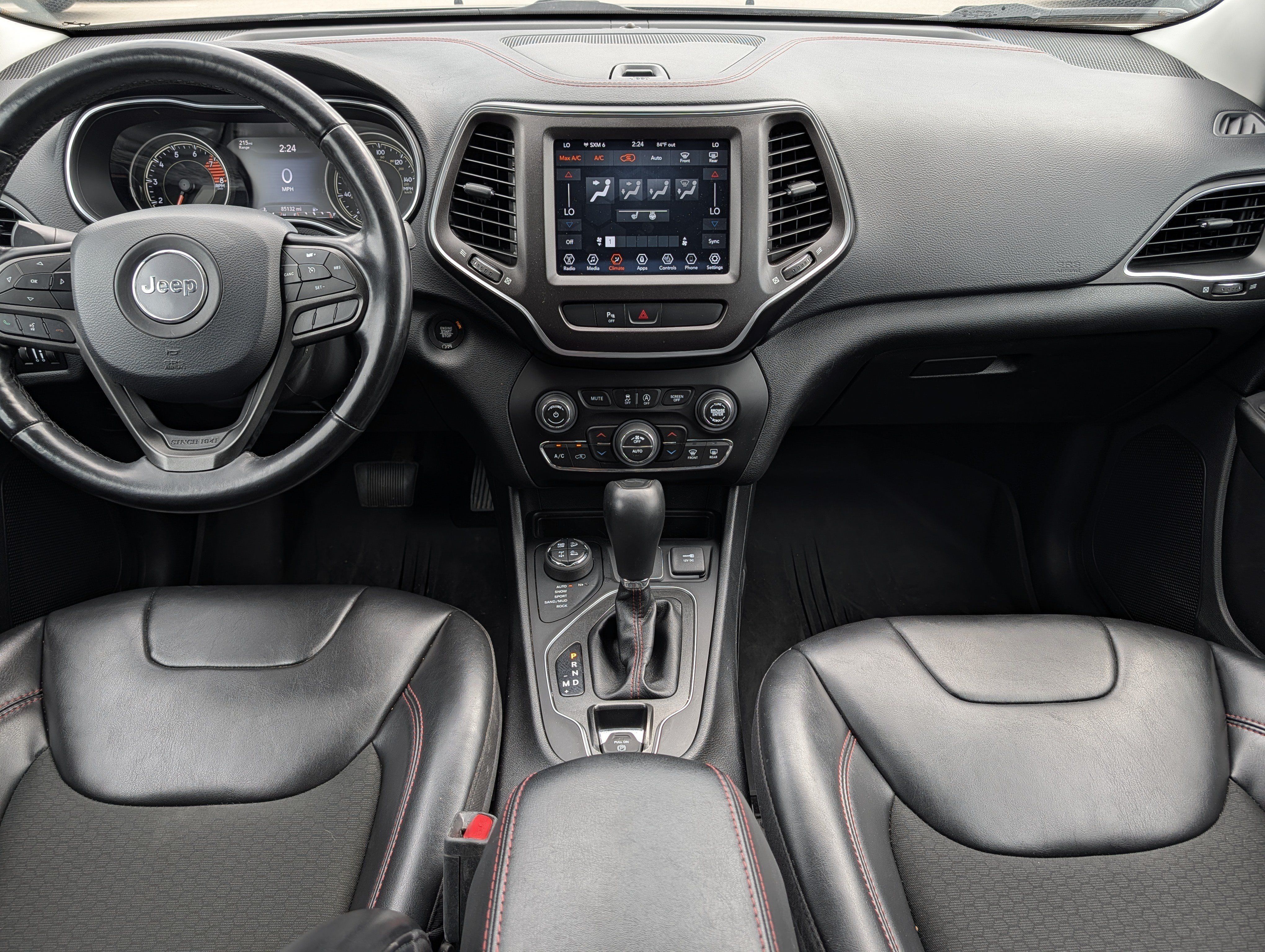 Used 2020 Jeep Cherokee Trailhawk w/ Cold Weather Group AWD/4WD image 13