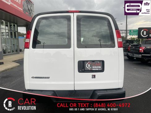 Used 2021 Chevrolet Express 2500 Extended w/ Driver Convenience Package RWD image 7