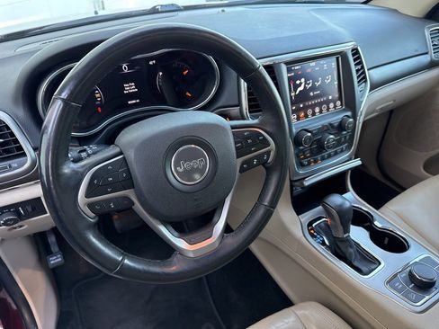 Used 2018 Jeep Grand Cherokee Limited image 22