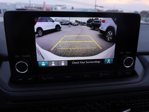 Certified 2025 Honda Accord SE image 18