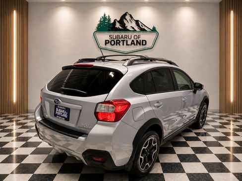 Used 2015 Subaru Crosstrek 2.0i Limited AWD/4WD image 4