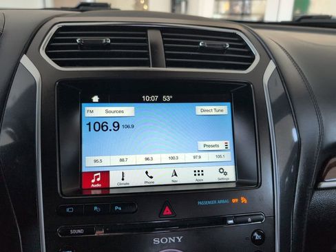 Used 2018 Ford Explorer Platinum image 19