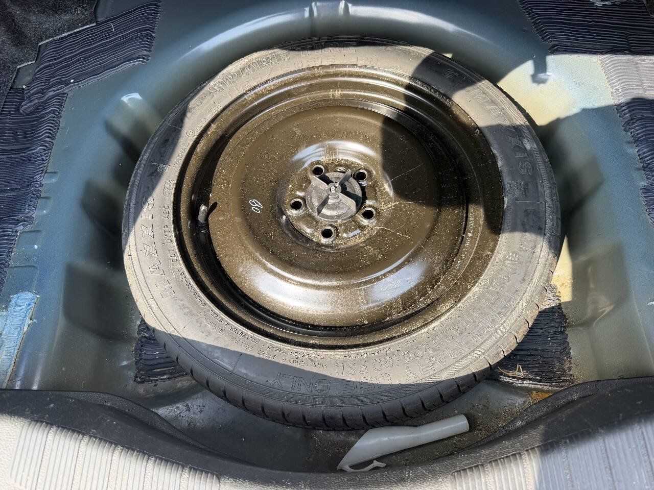 Used 2015 Ford Fusion SE FWD image 14