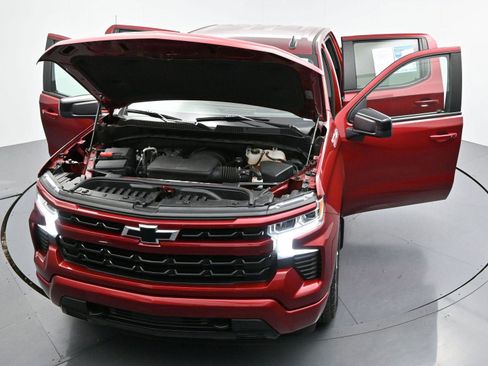 Used 2023 Chevrolet Silverado 1500 RST AWD/4WD image 43