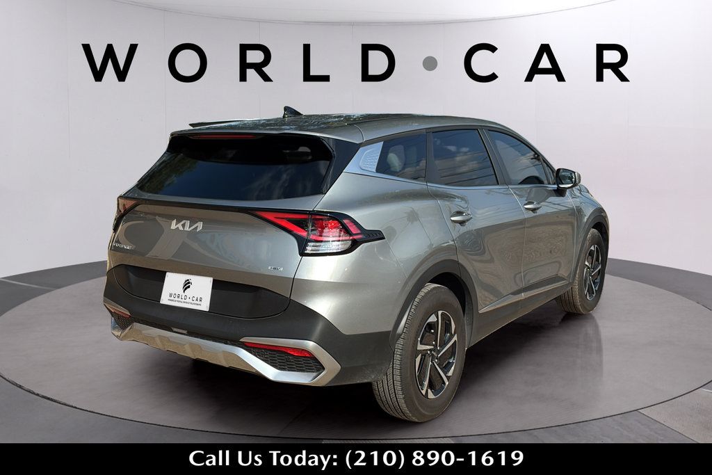 Used 2025 Kia Sportage LX FWD image 17