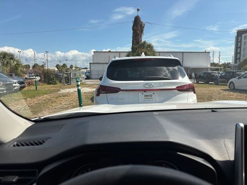 Used 2025 Toyota RAV4 XLE image 15