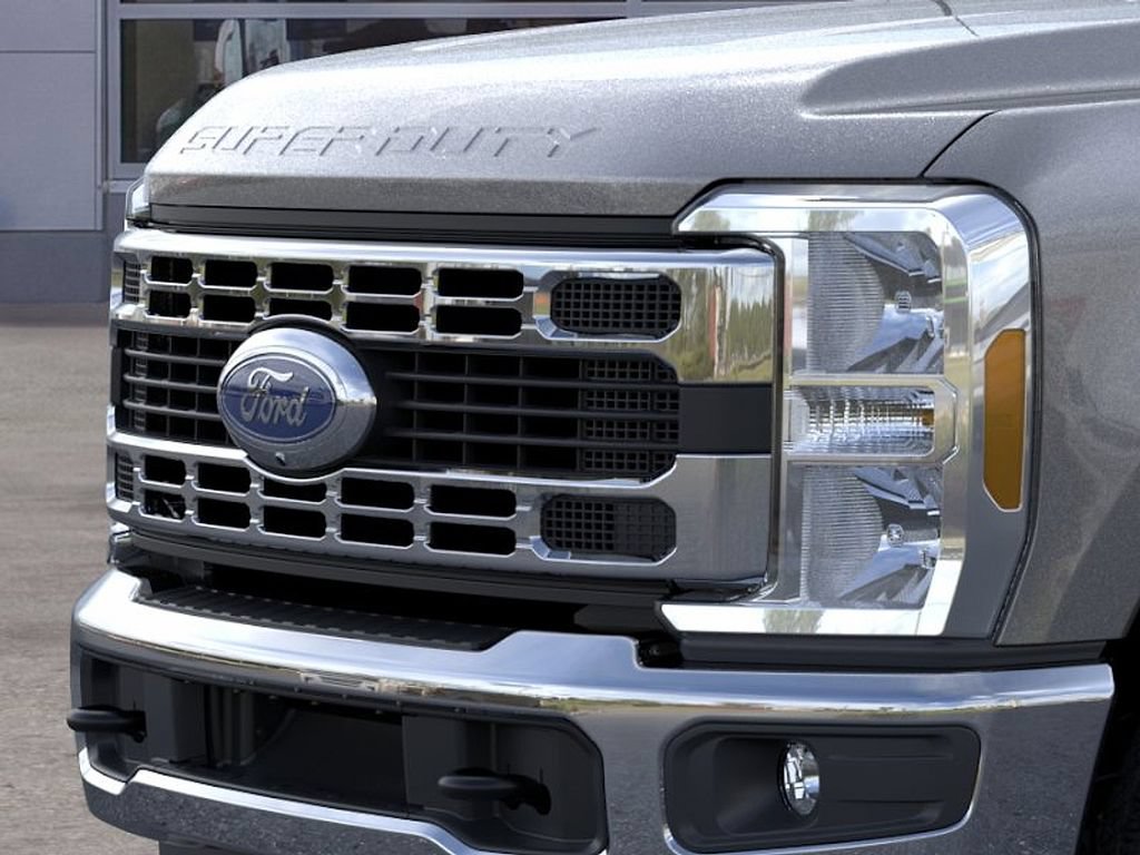 New 2026 Ford F350 XLT w/ 360-Degree Camera Package AWD/4WD image 17