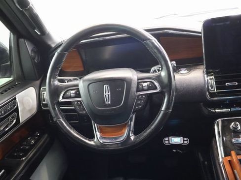 Used 2019 Lincoln Navigator Reserve w/ Cargo Package AWD/4WD image 14