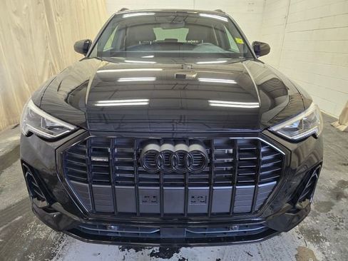 Used 2025 Audi Q3 2.0T Premium w/ Convenience Package image 4