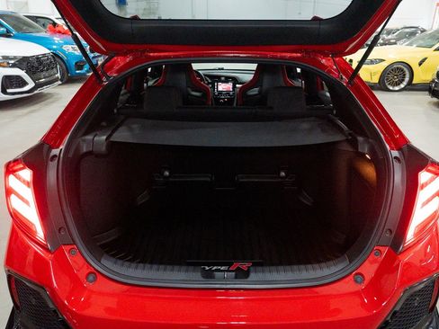 Used 2018 Honda Civic Type R image 32