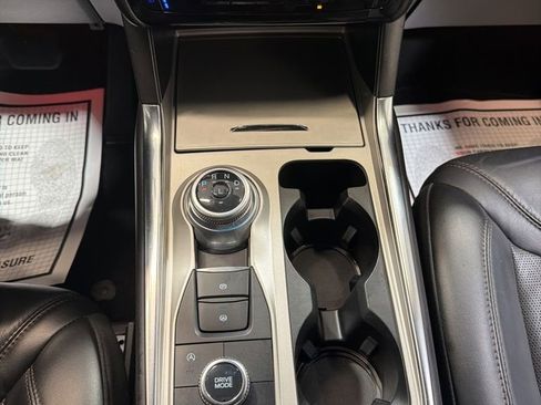 Used 2023 Ford Explorer Platinum w/ Technology Package AWD/4WD image 35