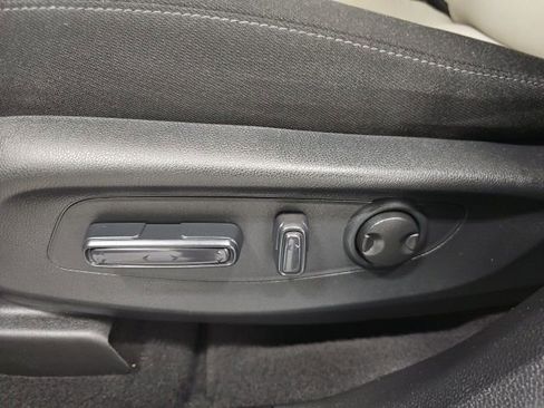 Used 2023 Honda CR-V EX image 16