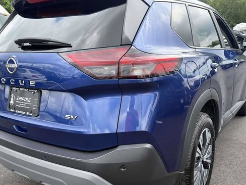 Used 2023 Nissan Rogue SV FWD image 13