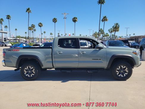 Certified 2023 Toyota Tacoma TRD Off-Road w/ Black Out Package (TMS) image 3