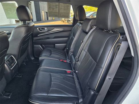 Used 2017 INFINITI QX60 AWD w/ Premium Package image 10