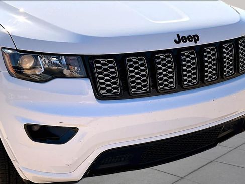 Used 2019 Jeep Grand Cherokee Altitude RWD image 23