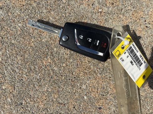 Used 2025 Toyota Corolla LE FWD image 37