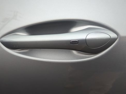 Certified 2024 Chevrolet Trax LT w/ Driver Confidence Package image 18