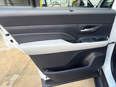 Used 2026 Toyota Grand Highlander Platinum image 36