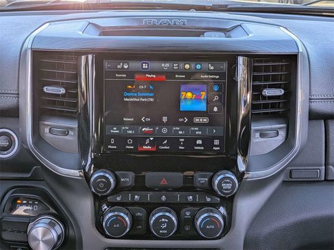 Used 2024 RAM 1500 Laramie image 18