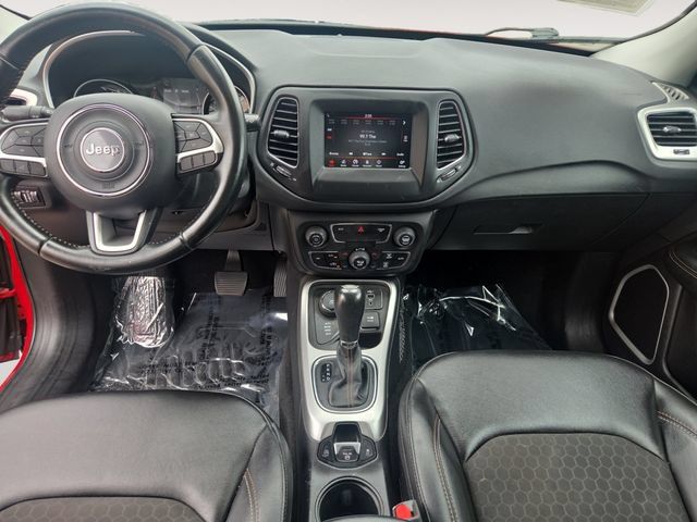 Used 2019 Jeep Compass Latitude AWD/4WD image 10