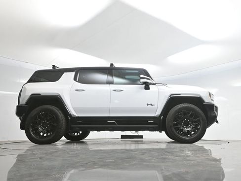 Used 2024 GMC Hummer EV 2X w/ LPO, Roof Cross Rail Package AWD/4WD image 69
