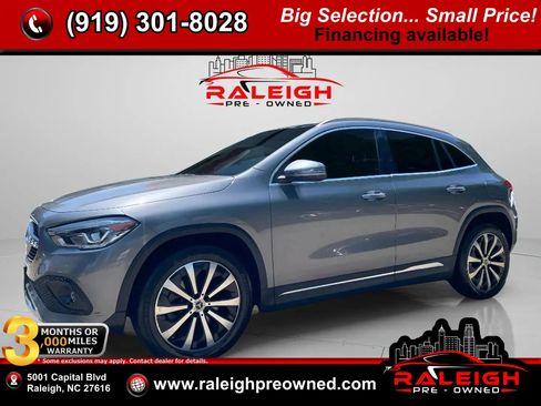 Used 2021 Mercedes-Benz GLA 250 4MATIC image 1