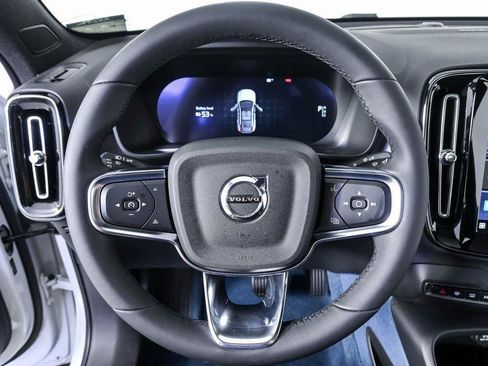 Certified 2023 Volvo C40 P8 Recharge Ultimate AWD/4WD image 11