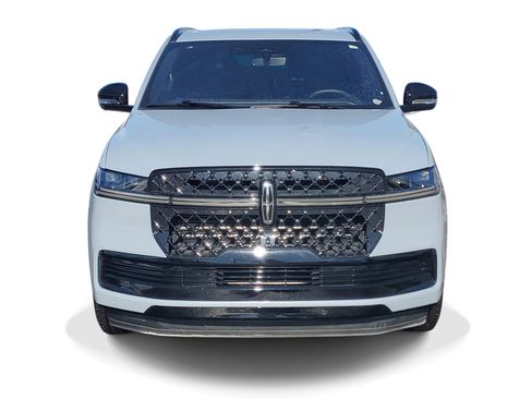 Certified 2025 Lincoln Navigator Reserve w/ Jet Appearance Package image 2