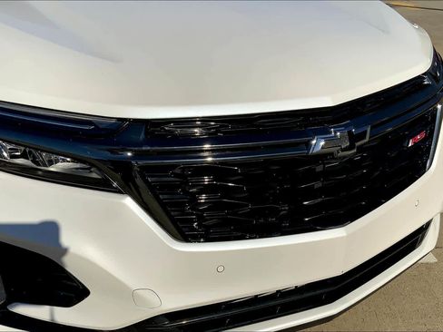 Used 2023 Chevrolet Equinox RS image 30