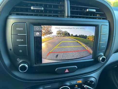 Used 2025 Kia Soul LX image 24