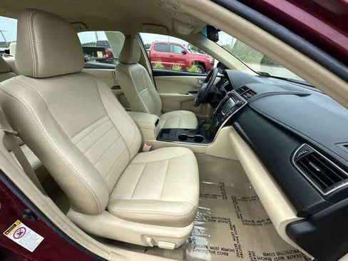 Used 2017 Toyota Camry XLE FWD image 20