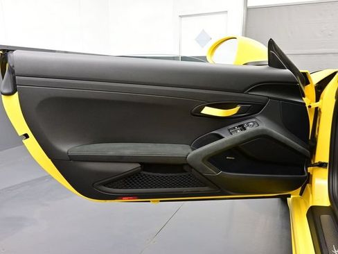 Certified 2025 Porsche 718 Boxster Spyder RS w/ Light Design Package RWD image 7