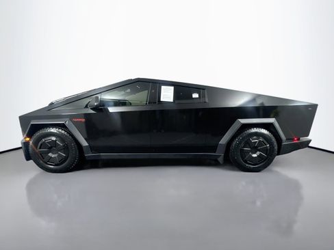 Used 2024 Tesla Cybertruck AWD Crew Cab image 8