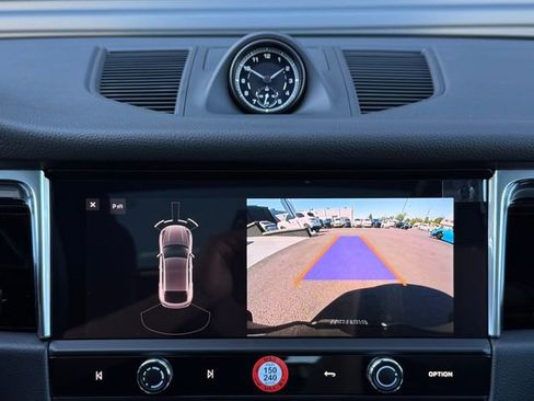 New 2026 Porsche Macan image 22