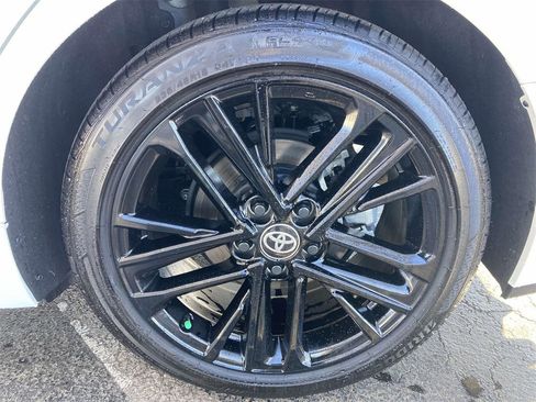 Used 2025 Toyota Camry SE image 7