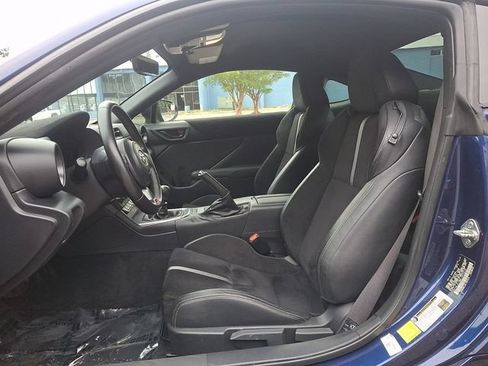 Used 2023 Toyota GR86 Premium w/ ALL Weather Mat Package (TMS) RWD image 15