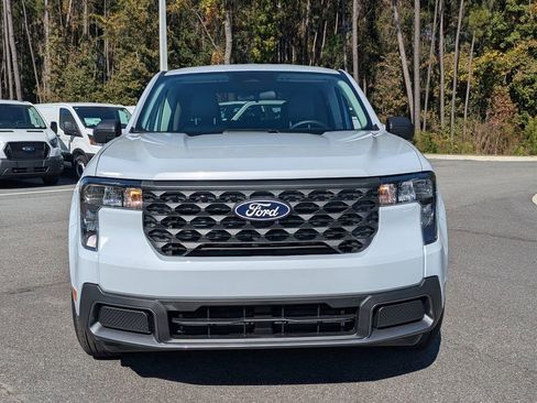 New 2025 Ford Maverick XLT image 9