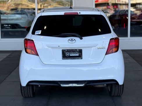 Used 2017 Toyota Yaris L w/ Carpet Mat Package image 12