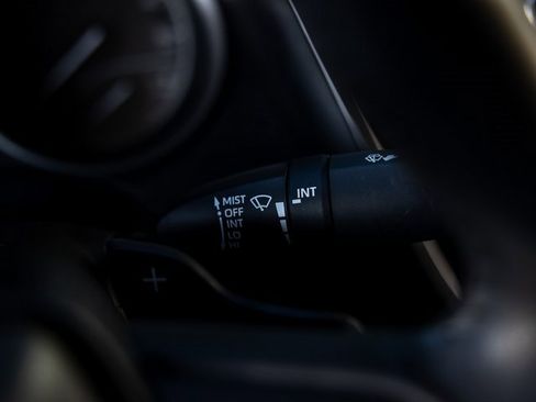 Used 2024 Toyota Camry SE image 40