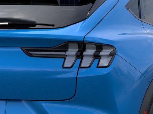 New 2024 Ford Mustang Mach-E Select w/ Comfort Package Lite image 22