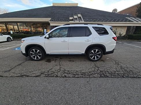 Certified 2023 Honda Pilot Elite image 1