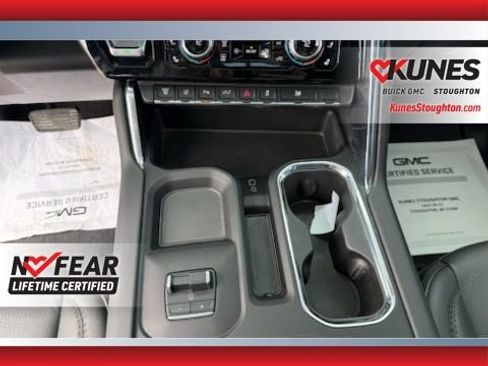Used 2025 GMC Sierra 3500 Denali AWD/4WD image 31