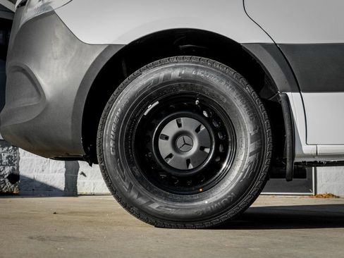 Used 2026 Mercedes-Benz Sprinter 2500 image 4