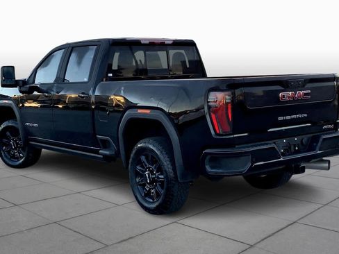 Used 2025 GMC Sierra 2500 AT4 w/ AT4 Premium Plus Package image 11
