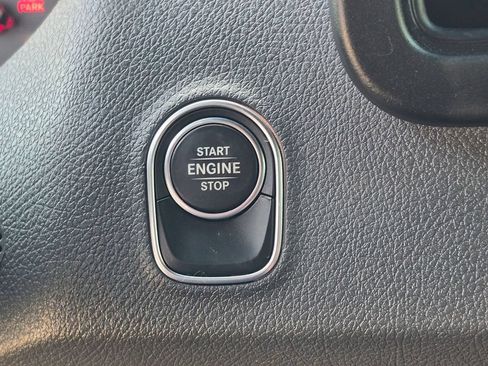 Used 2021 Mercedes-Benz Sprinter 2500 image 16