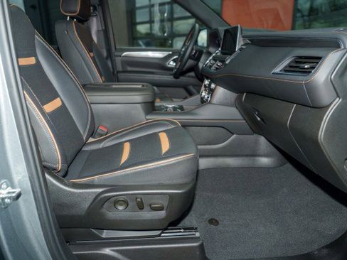 Used 2024 GMC Yukon AT4 w/ AT4 Premium Package image 23