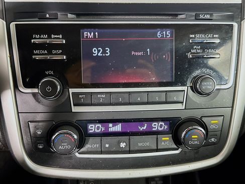 Used 2017 Nissan Altima 2.5 SV image 17