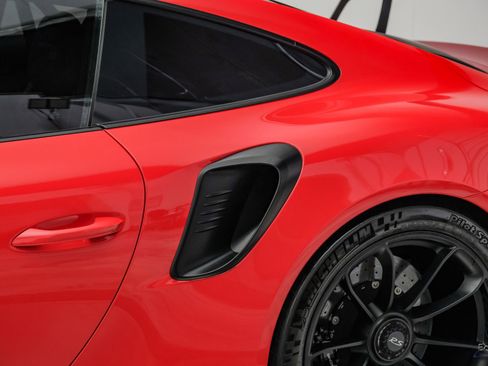 Used 2019 Porsche 911 GT3 RS RWD image 43