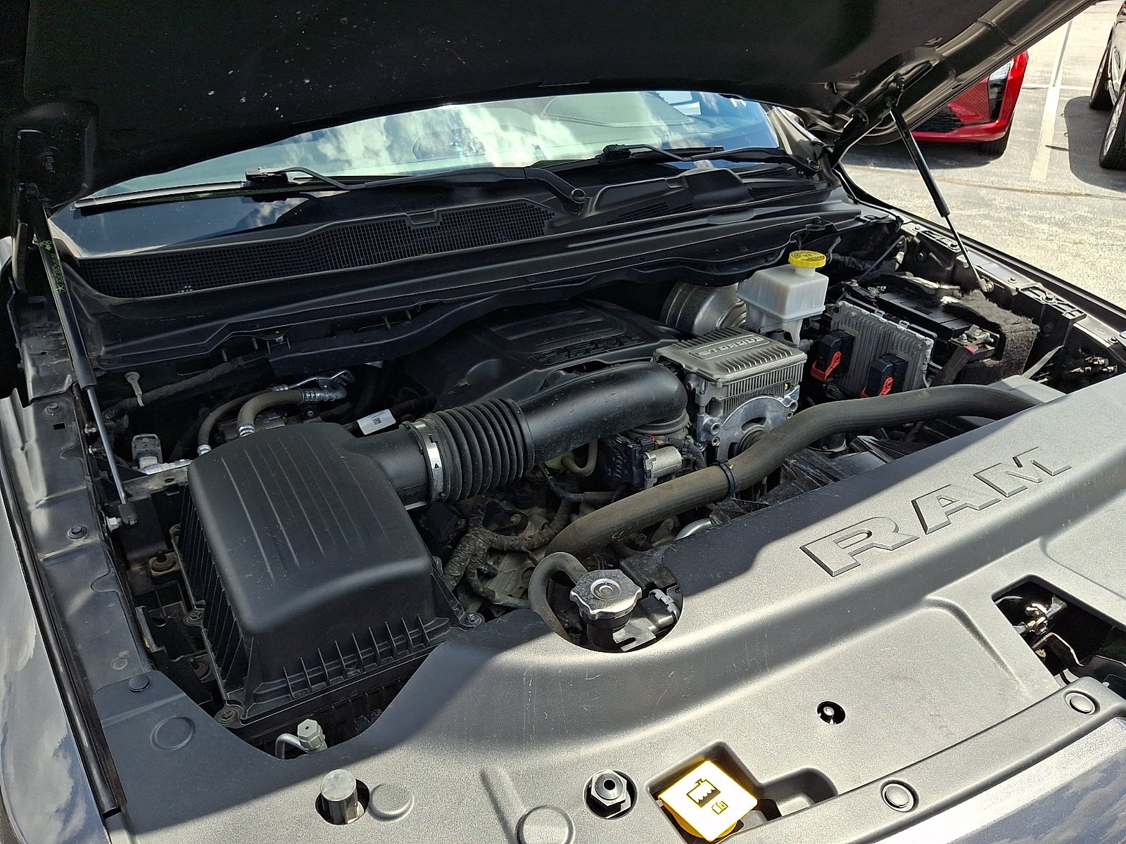 Used 2020 RAM 1500 Laramie w/ Sport Appearance Package AWD/4WD image 26